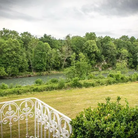 Chateau De Barsous Guest house *