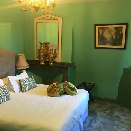 Chateau De Barsous Guest house Saint-Bertrand-de-Comminges