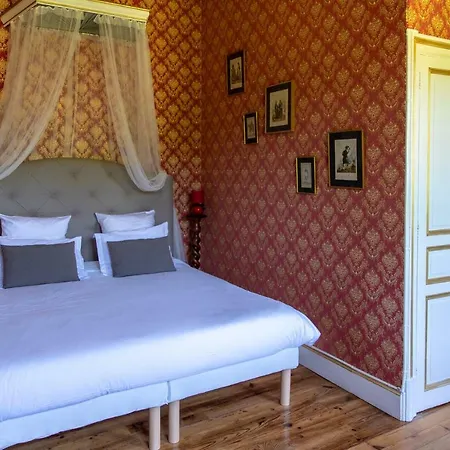 Chateau De Barsous Guest house